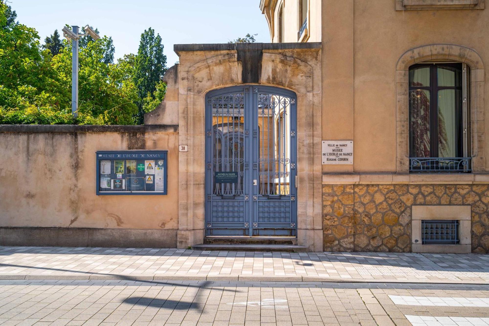 Le Rayonnant Du Placieux Avec Parking Prive Nancy Ngoại thất bức ảnh